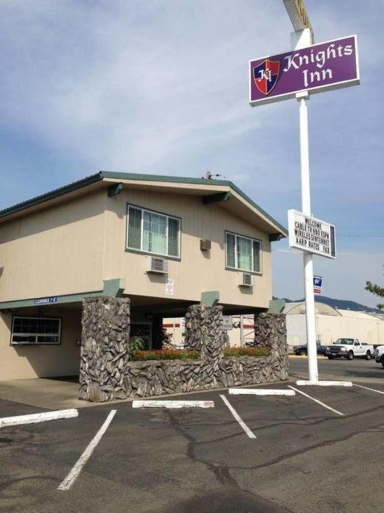 Knights Inn Motel Grants Pass Exterior foto